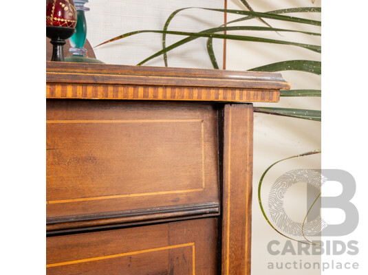 Late Edwardian Display Cabinet with String Inlay