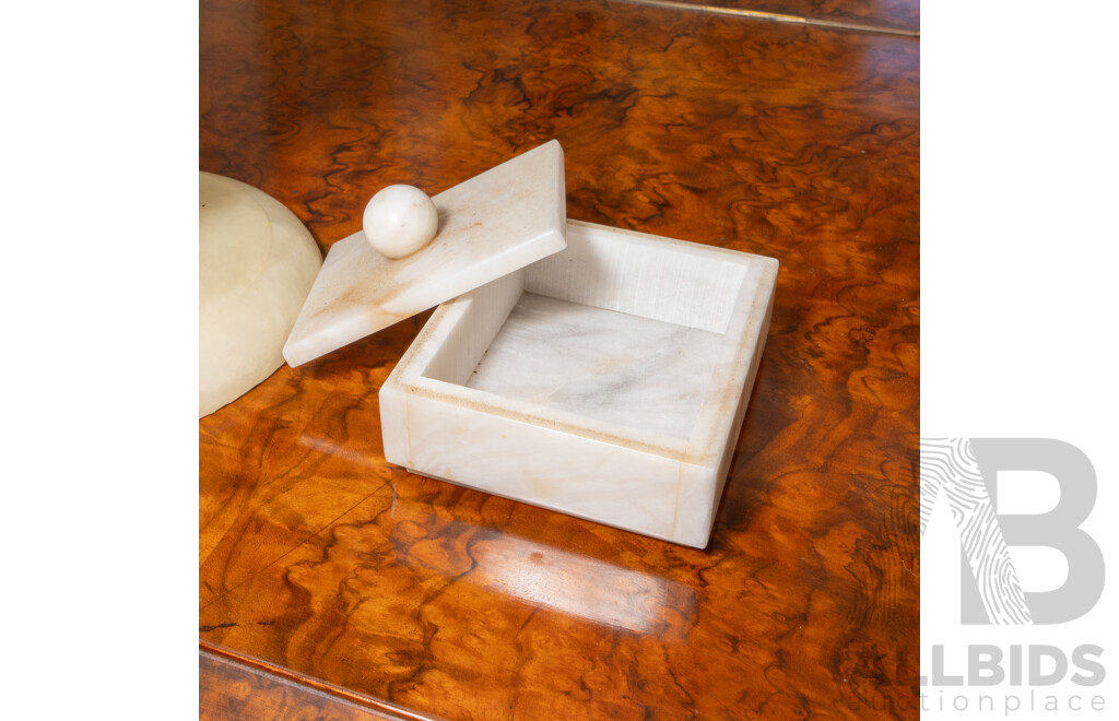 Victorian Urn Form Alabaster Table Lamp