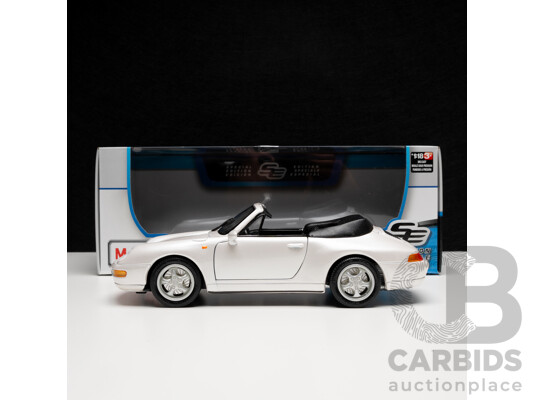 Maisto Special Edition 1994 Porsche 911 (993) Carrera Convertible Pearl White 1:18 Scale Model Car - New
