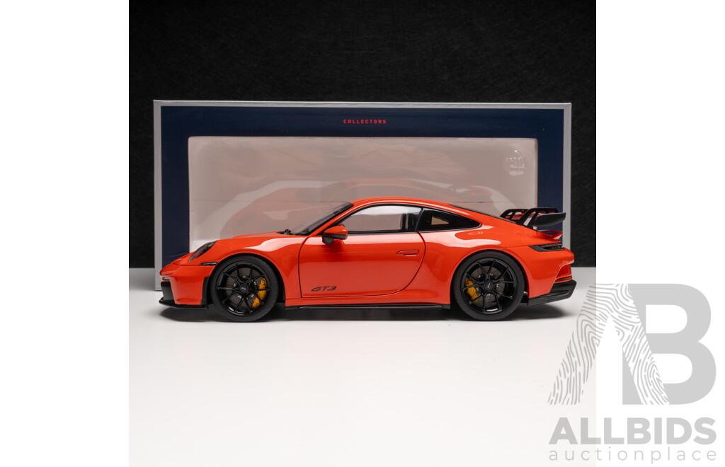 Norev 2021 Porsche 911 GT3 (992) Lava Orange 187300 1:18 Scale Model Car