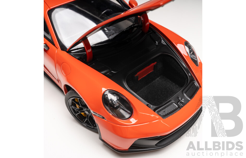 Norev 2021 Porsche 911 GT3 (992) Lava Orange 187300 1:18 Scale Model Car