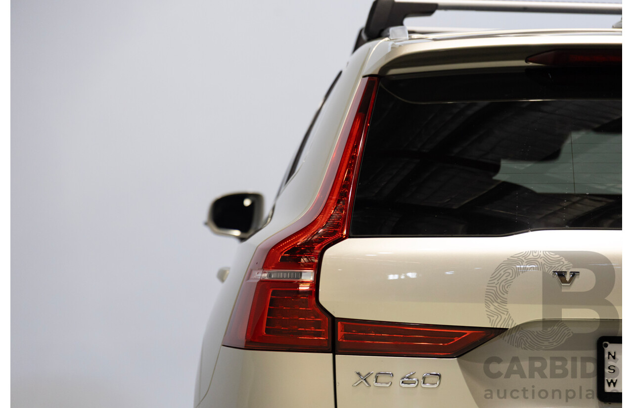 04/2019 Volvo XC60 T5 Momentum (AWD) 246 MY19 4d Wagon Gold Turbo 2.0L