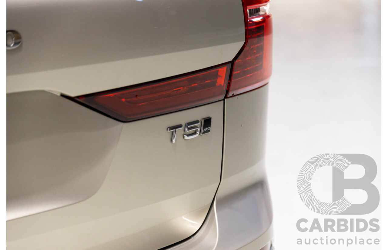 04/2019 Volvo XC60 T5 Momentum (AWD) 246 MY19 4d Wagon Gold Turbo 2.0L