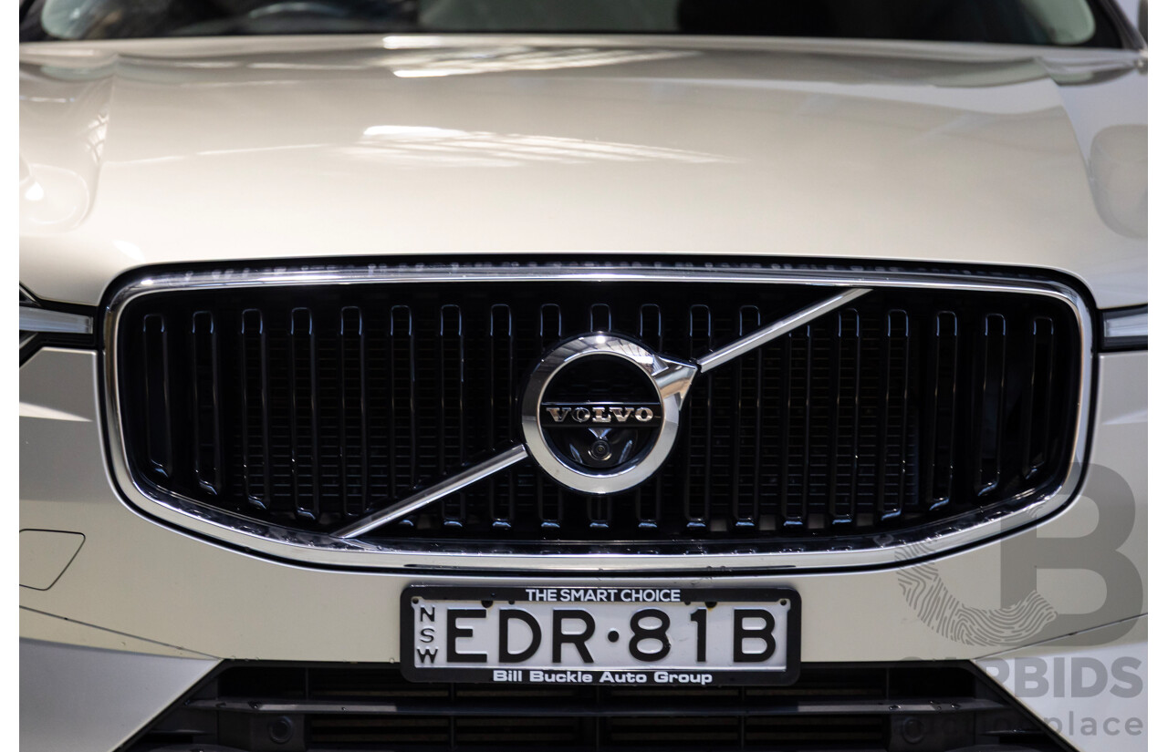 04/2019 Volvo XC60 T5 Momentum (AWD) 246 MY19 4d Wagon Gold Turbo 2.0L