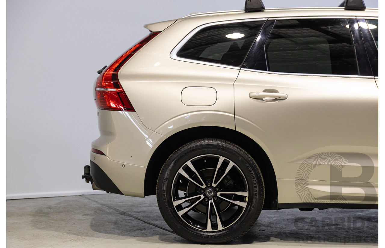 04/2019 Volvo XC60 T5 Momentum (AWD) 246 MY19 4d Wagon Gold Turbo 2.0L