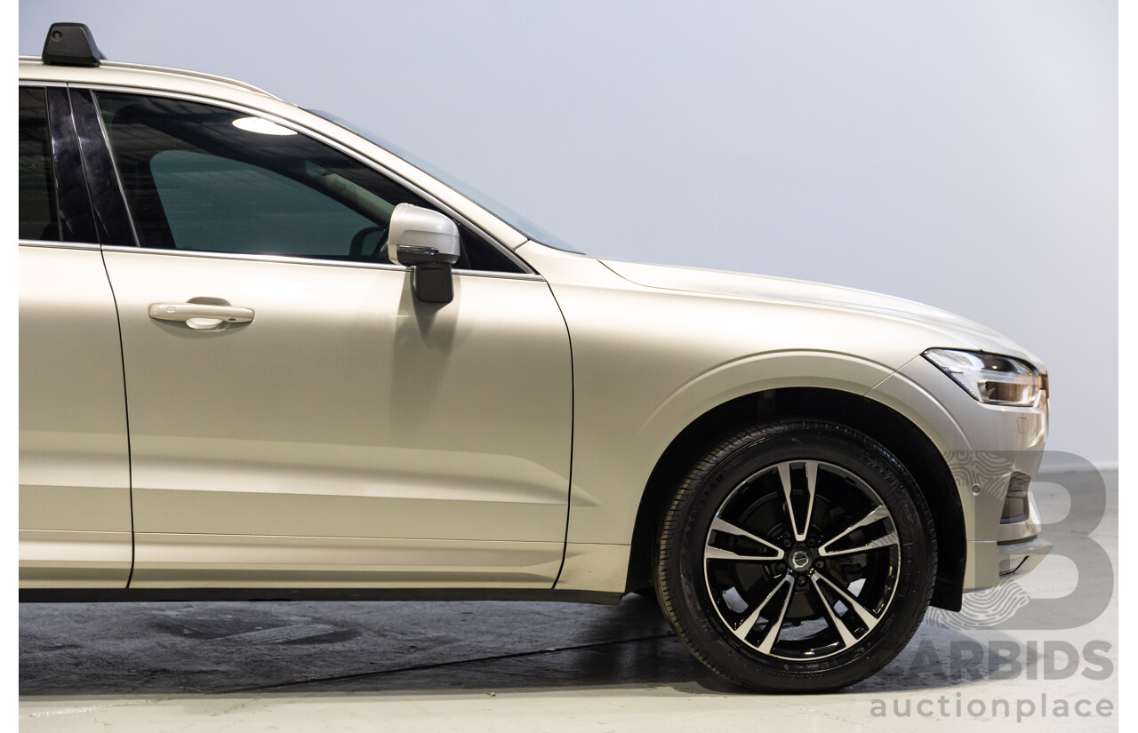 04/2019 Volvo XC60 T5 Momentum (AWD) 246 MY19 4d Wagon Gold Turbo 2.0L