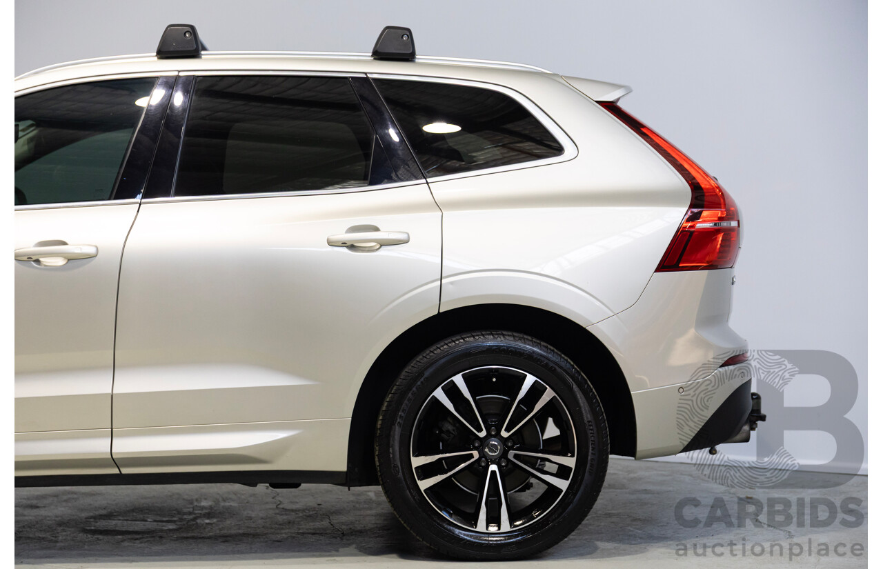 04/2019 Volvo XC60 T5 Momentum (AWD) 246 MY19 4d Wagon Gold Turbo 2.0L
