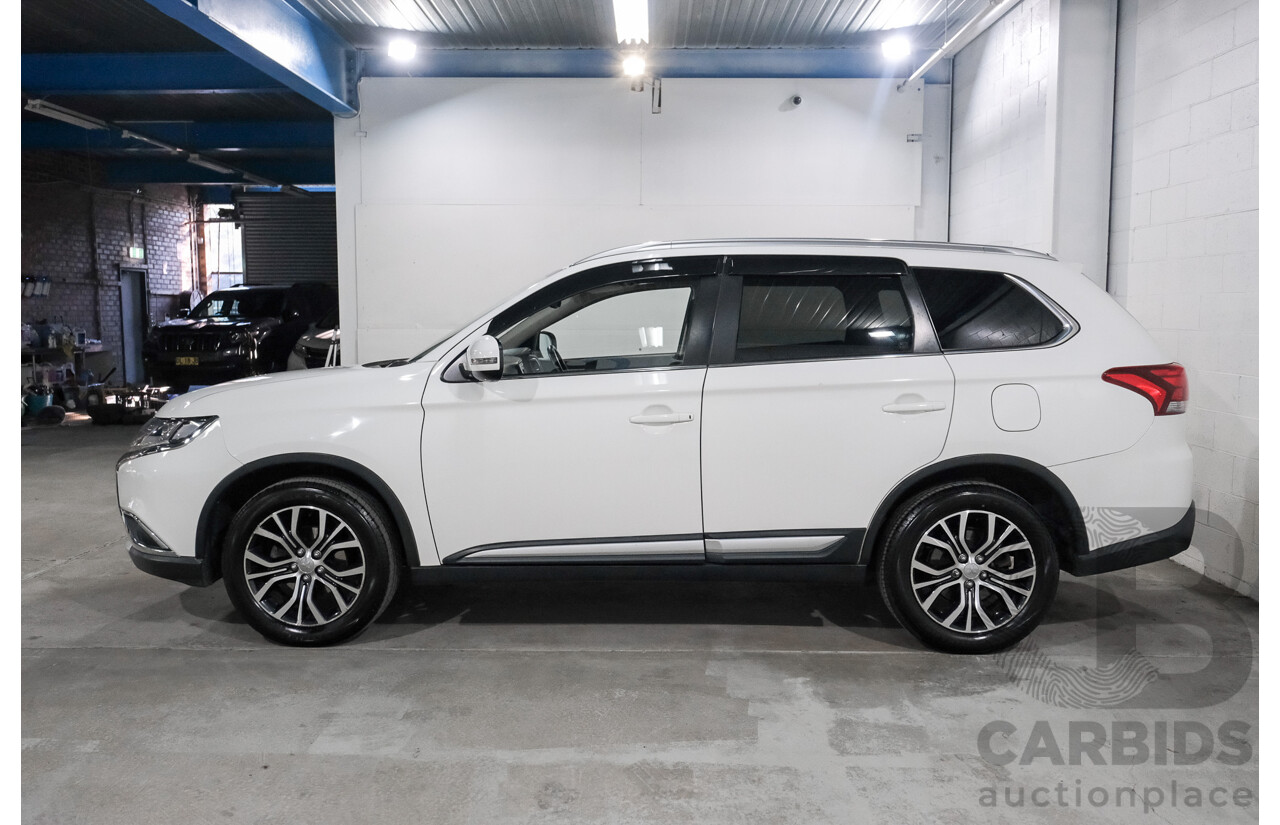01/2018 Mitsubishi Outlander LS (AWD) ZL MY18.5 4d Wagon White 2.4L - 7 Seater