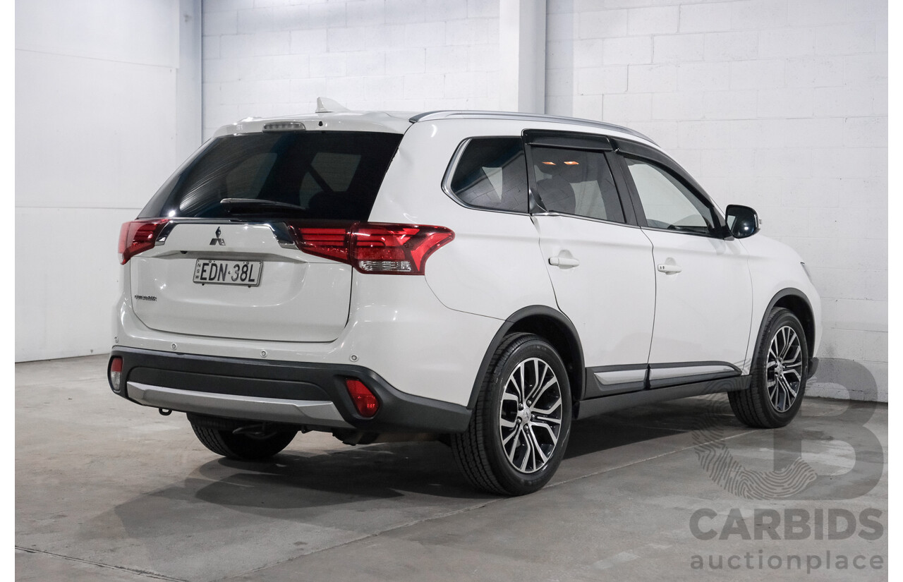 01/2018 Mitsubishi Outlander LS (AWD) ZL MY18.5 4d Wagon White 2.4L - 7 Seater
