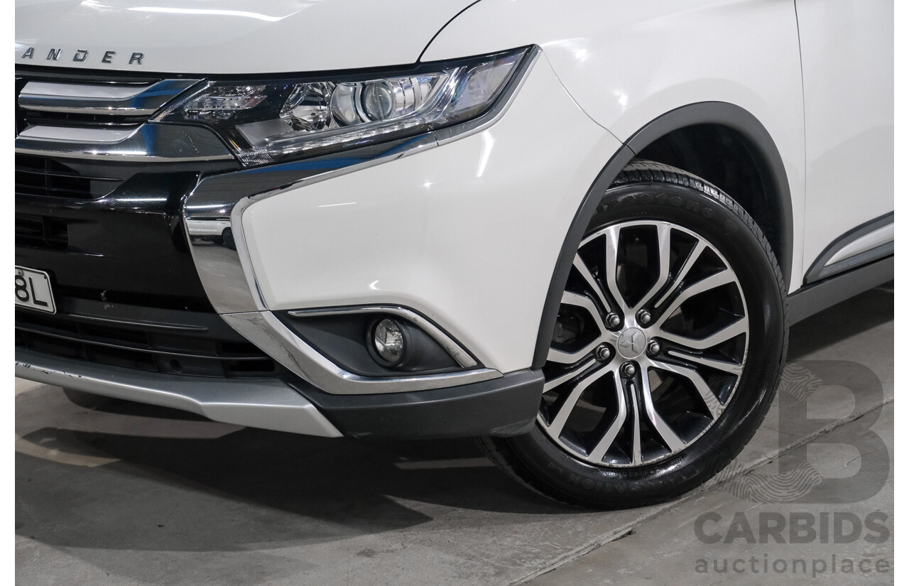 01/2018 Mitsubishi Outlander LS (AWD) ZL MY18.5 4d Wagon White 2.4L - 7 Seater