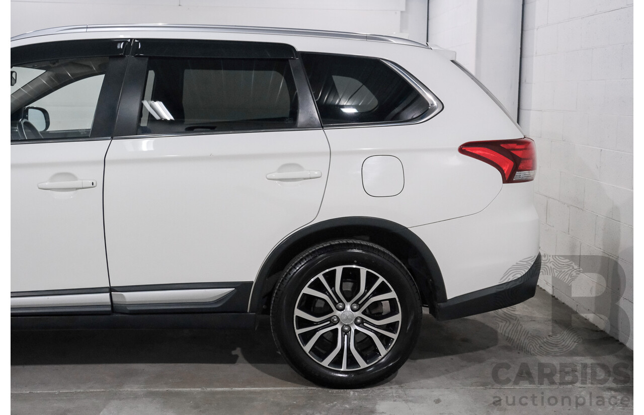 01/2018 Mitsubishi Outlander LS (AWD) ZL MY18.5 4d Wagon White 2.4L - 7 Seater