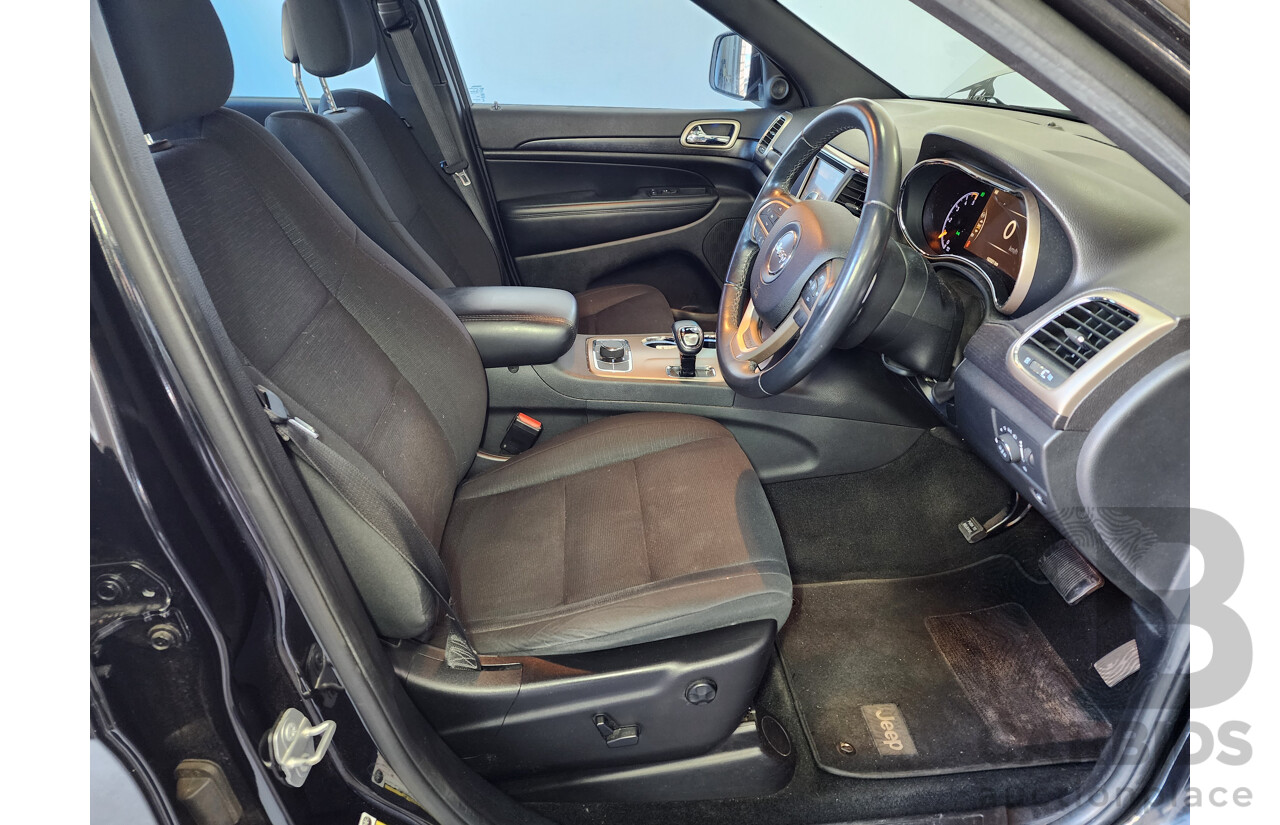 10/2014 Jeep Grand Cherokee Laredo (4x4) WK MY15 4d Wagon Black 3.0L