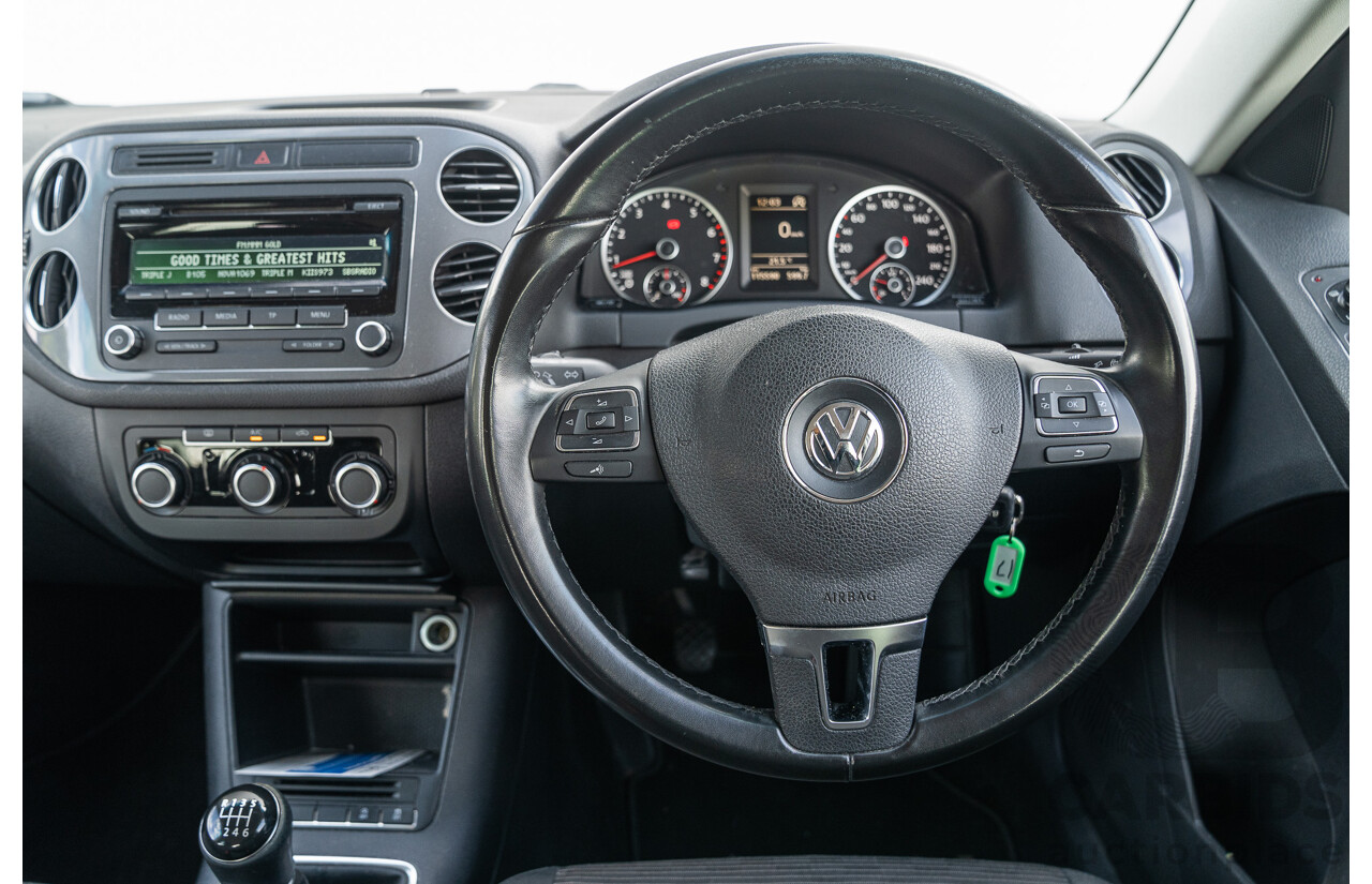 10/2013 Volkswagen Tiguan 118 TSI 5NC MY13 4d Wagon Candy White Twincharged 1.4L