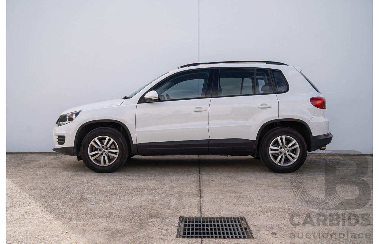10/2013 Volkswagen Tiguan 118 TSI 5NC MY13 4d Wagon Candy White Twincharged 1.4L