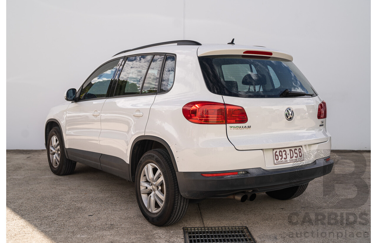 10/2013 Volkswagen Tiguan 118 TSI 5NC MY13 4d Wagon Candy White Twincharged 1.4L