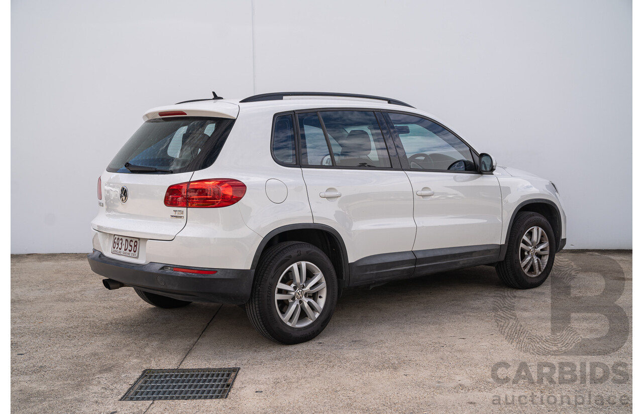 10/2013 Volkswagen Tiguan 118 TSI 5NC MY13 4d Wagon Candy White Twincharged 1.4L