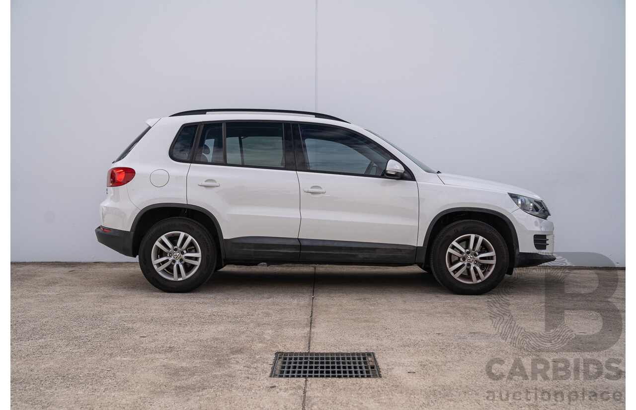 10/2013 Volkswagen Tiguan 118 TSI 5NC MY13 4d Wagon Candy White Twincharged 1.4L