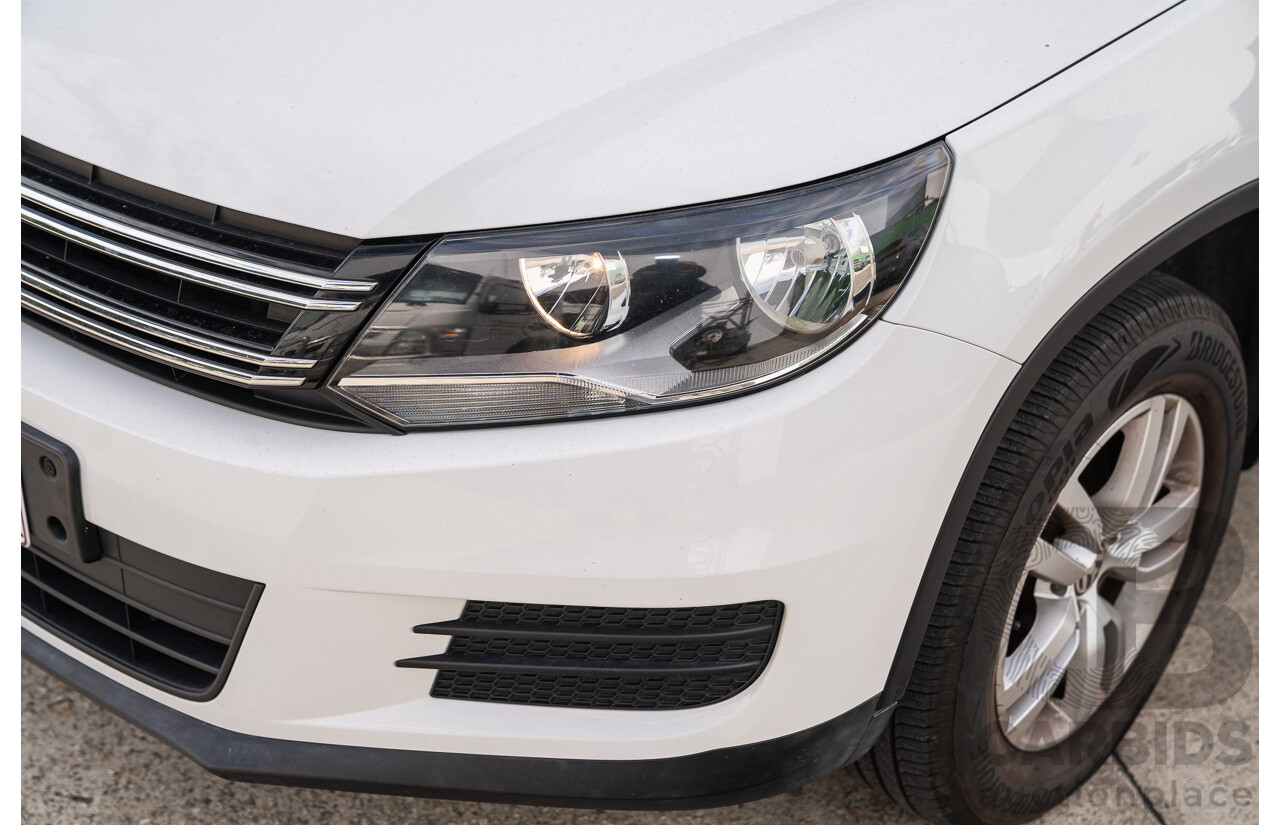 10/2013 Volkswagen Tiguan 118 TSI 5NC MY13 4d Wagon Candy White Twincharged 1.4L