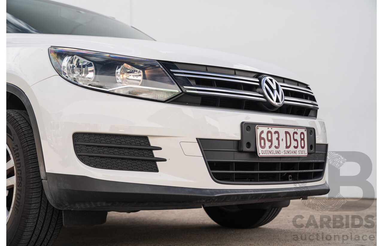 10/2013 Volkswagen Tiguan 118 TSI 5NC MY13 4d Wagon Candy White Twincharged 1.4L