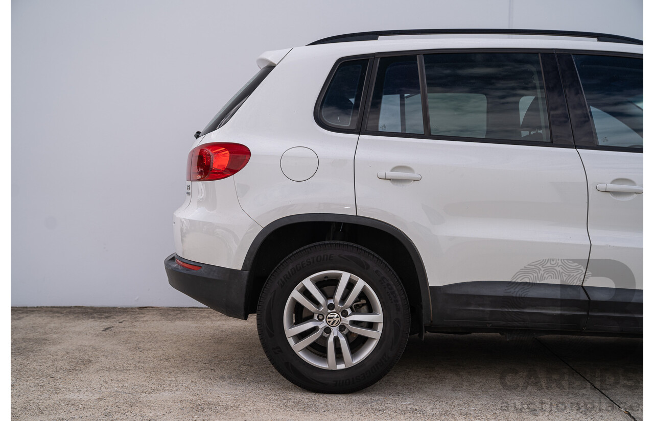 10/2013 Volkswagen Tiguan 118 TSI 5NC MY13 4d Wagon Candy White Twincharged 1.4L