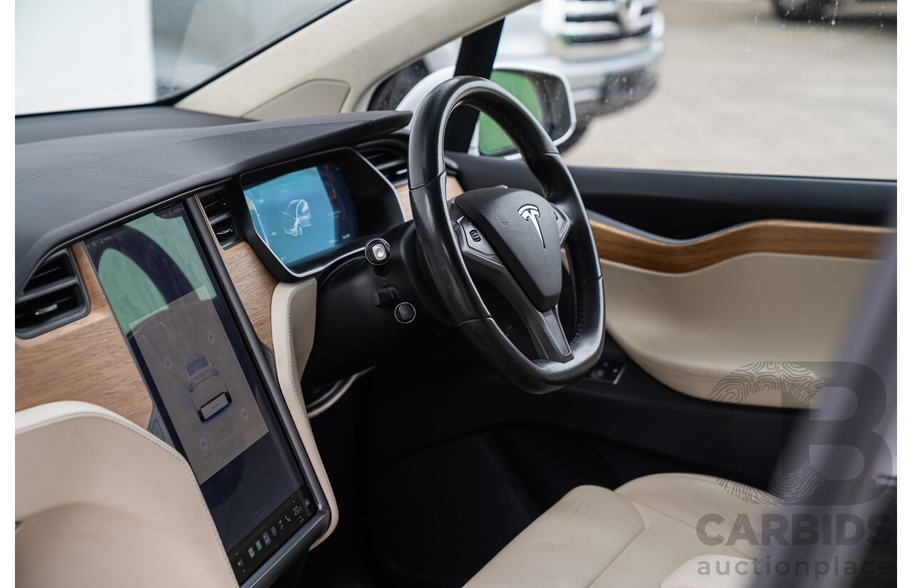 05/2018 Tesla Model X 75D (AWD) 75XB MY18 4d Wagon Pearl White Dedicated Electric EV - 245kw