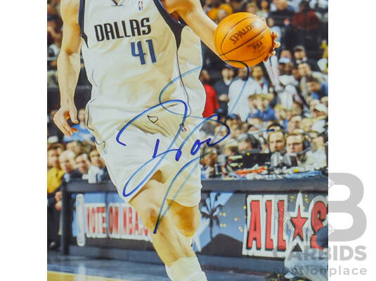 Dirk Nowitzki NBA Champion Signed Framed Photo