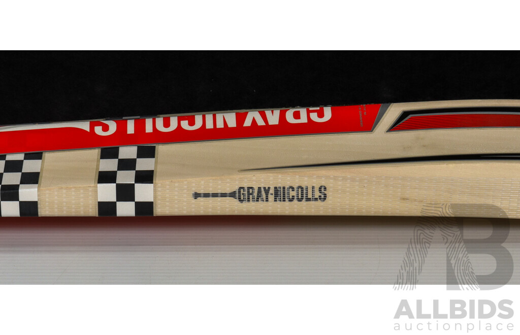 Chris Cairns Former New Zealand All-Rounder Signed Cricket Bat