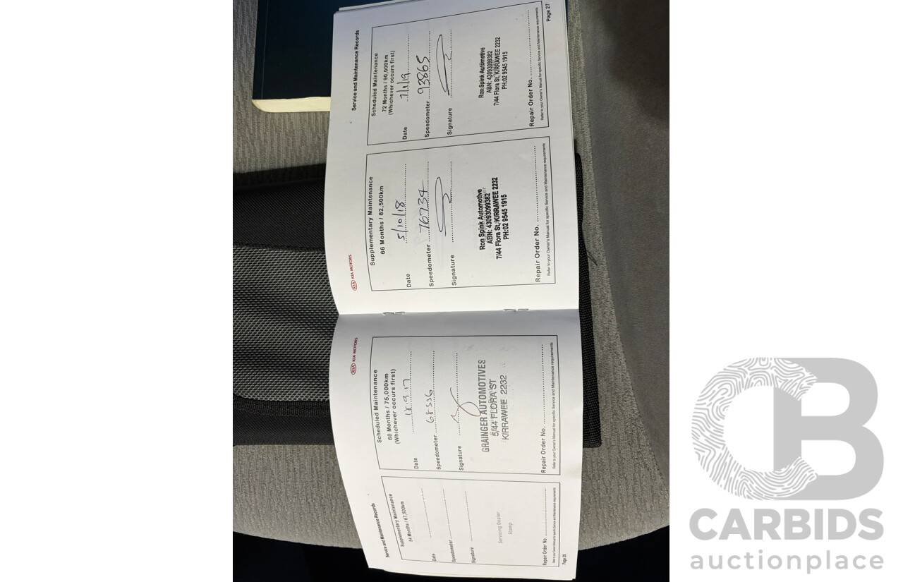 03/2011 Kia Grand Carnival Si FWD VQ MY11 4D Wagon Silver 3.5L