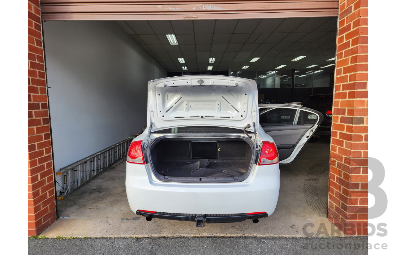 10/2010 Holden Commodore Omega VE MY10 4d Sedan White 3.0L