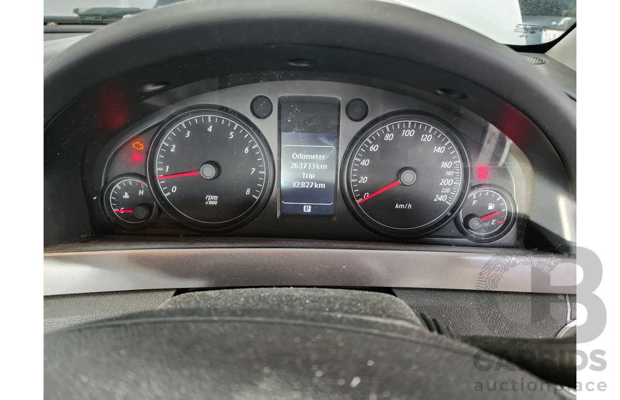 10/2010 Holden Commodore Omega VE MY10 4d Sedan White 3.0L