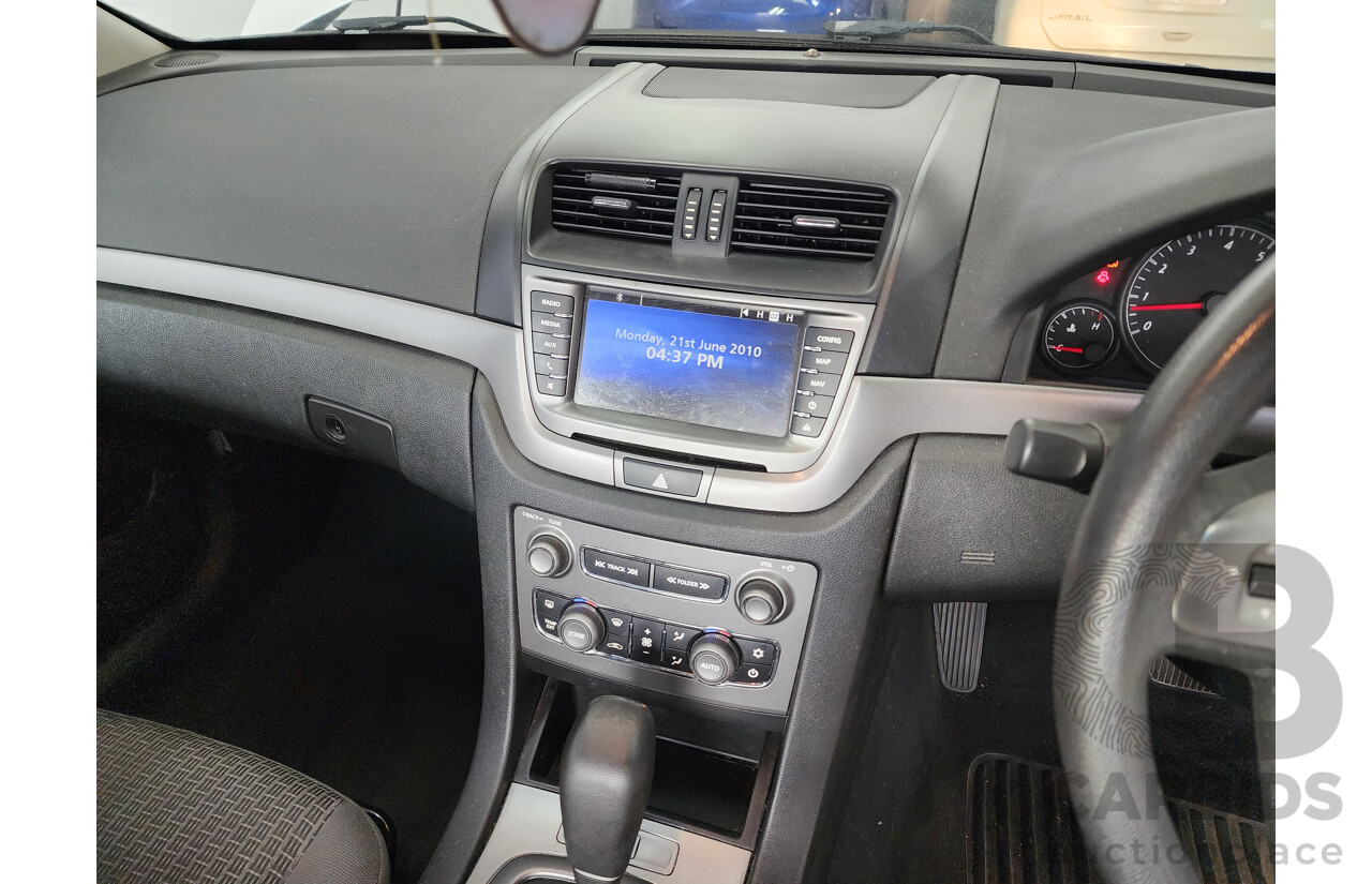 10/2010 Holden Commodore Omega VE MY10 4d Sedan White 3.0L