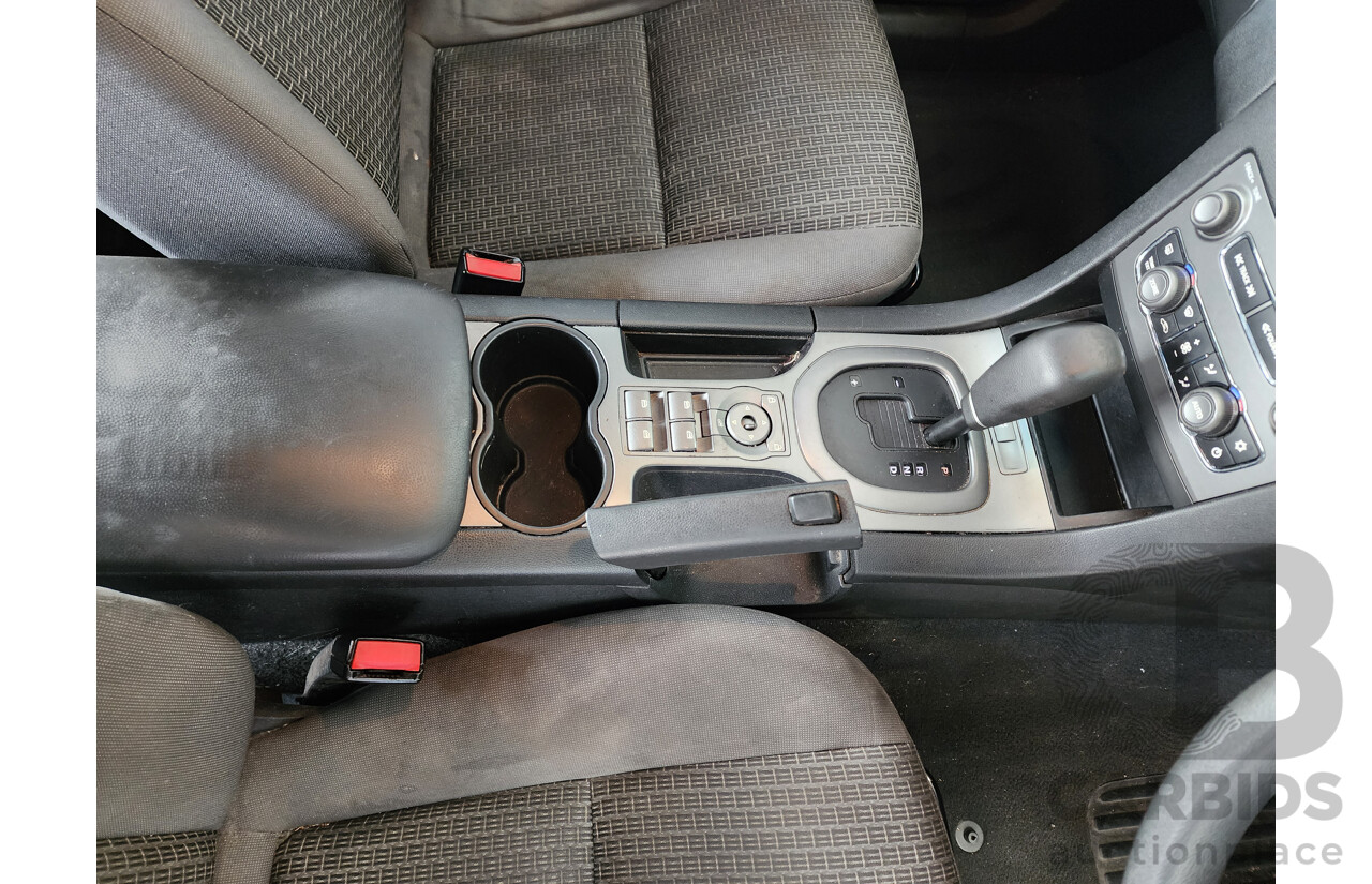 10/2010 Holden Commodore Omega VE MY10 4d Sedan White 3.0L