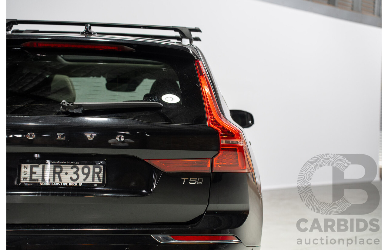 12/2020 Volvo XC60 T5 Inscription (AWD) 246 MY21 4d Wagon Onyx Black Metallic Turbo 2.0L