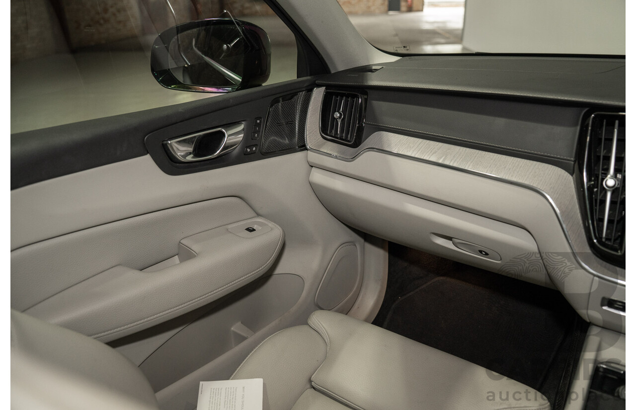 12/2020 Volvo XC60 T5 Inscription (AWD) 246 MY21 4d Wagon Onyx Black Metallic Turbo 2.0L