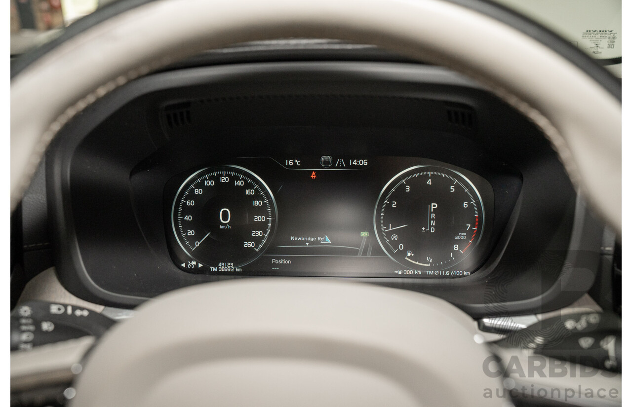 12/2020 Volvo XC60 T5 Inscription (AWD) 246 MY21 4d Wagon Onyx Black Metallic Turbo 2.0L