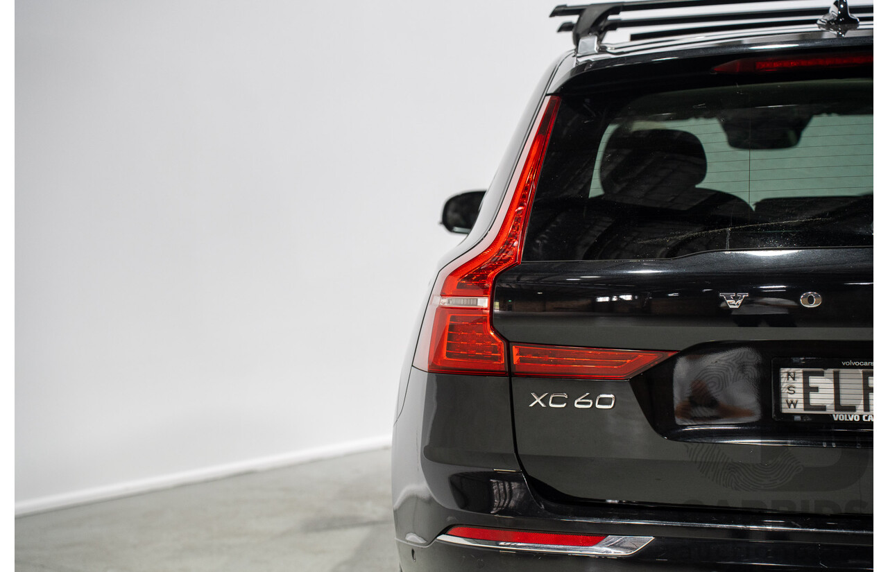 12/2020 Volvo XC60 T5 Inscription (AWD) 246 MY21 4d Wagon Onyx Black Metallic Turbo 2.0L