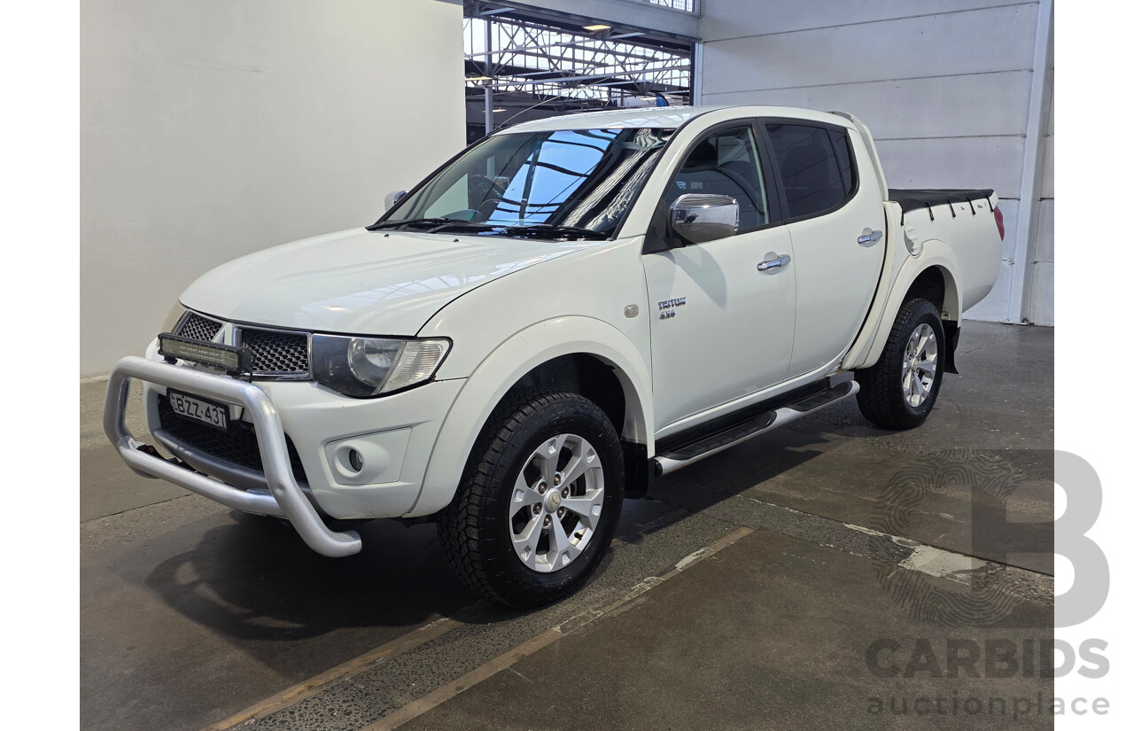 08/2011 Mitsubishi Triton GLX-R (4x4) MN MY11 Double Cab Utility White 2.5L