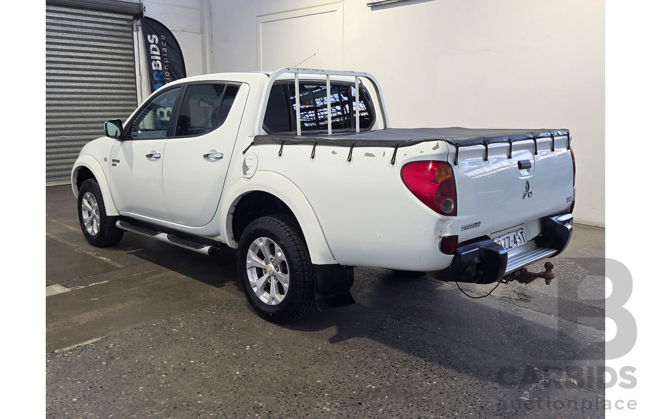 08/2011 Mitsubishi Triton GLX-R (4x4) MN MY11 Double Cab Utility White 2.5L