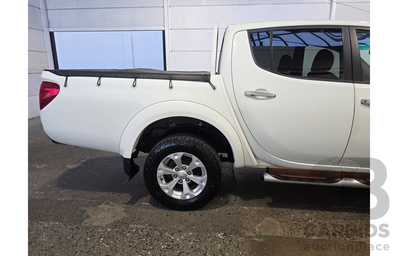 08/2011 Mitsubishi Triton GLX-R (4x4) MN MY11 Double Cab Utility White 2.5L
