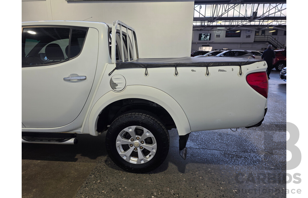 08/2011 Mitsubishi Triton GLX-R (4x4) MN MY11 Double Cab Utility White 2.5L