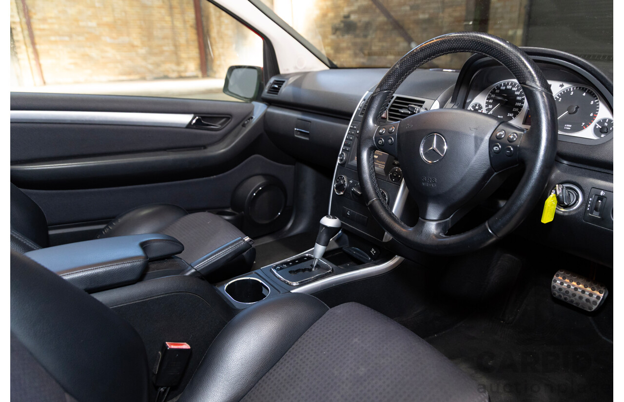10/2008 Mercedes-Benz A200 Avantgarde W169 09 Upgrade 5d Hatchback Red 2.0L