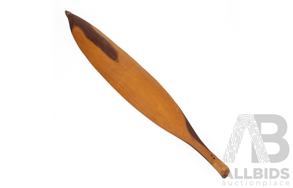 Vintage Carved Indigenous Mulga Wood Woomera