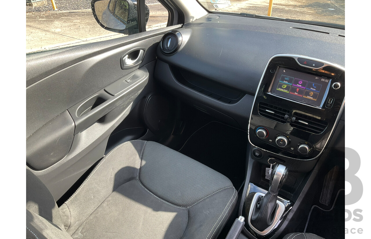 08/2016 Renault Clio Expression X98 5D Hatchback Grey Turbo 1.2L