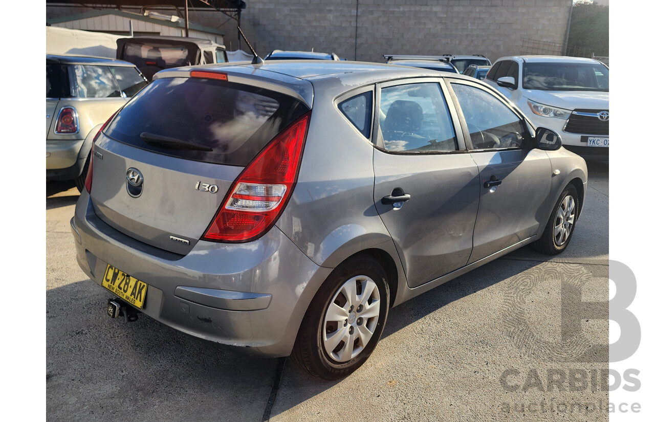 08/2011 Hyundai i30 SX 1.6 CRDi FD MY11 5d Hatchback Grey 1.6L
