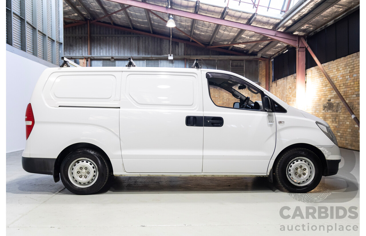 04/2012 Hyundai iLoad (RWD) TQ MY12 4d Van White 2.4L Converted Camper