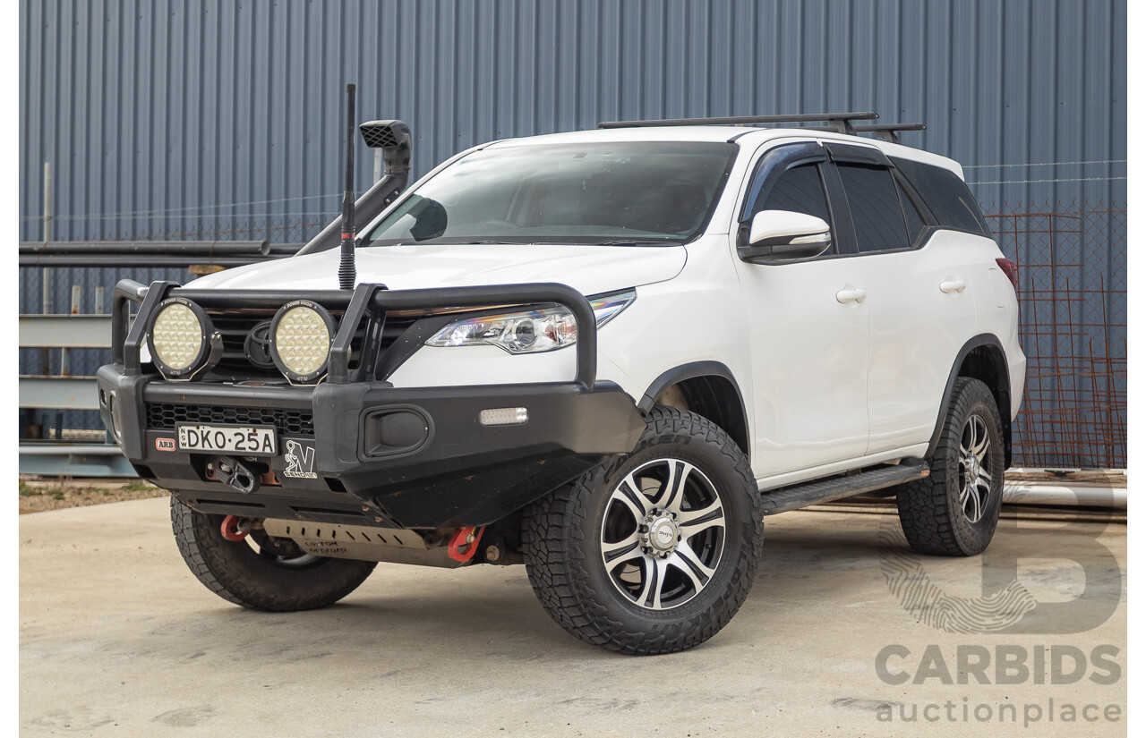 10/2015 Toyota Fortuner GX (4x4) GUN156R 4d Wagon White Turbo Diesel 2.8L