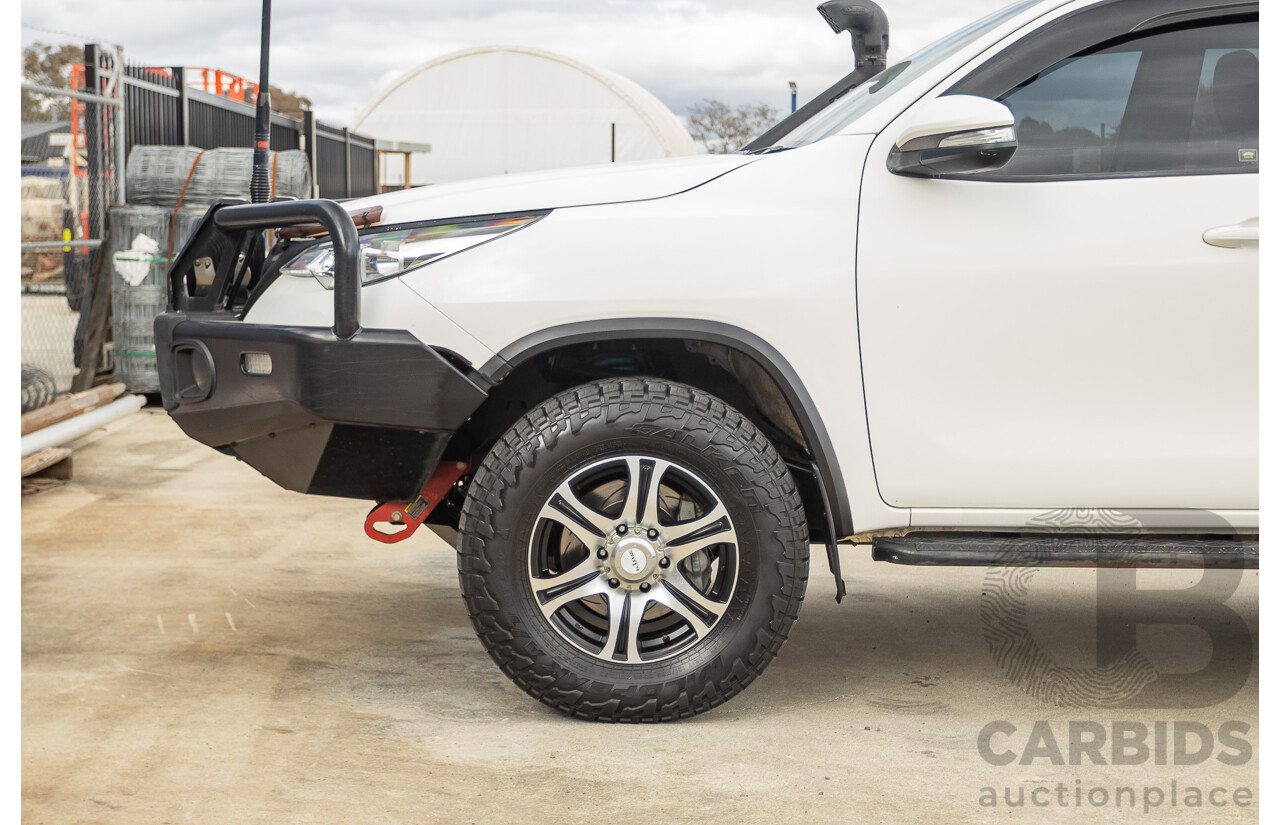 10/2015 Toyota Fortuner GX (4x4) GUN156R 4d Wagon White Turbo Diesel 2.8L