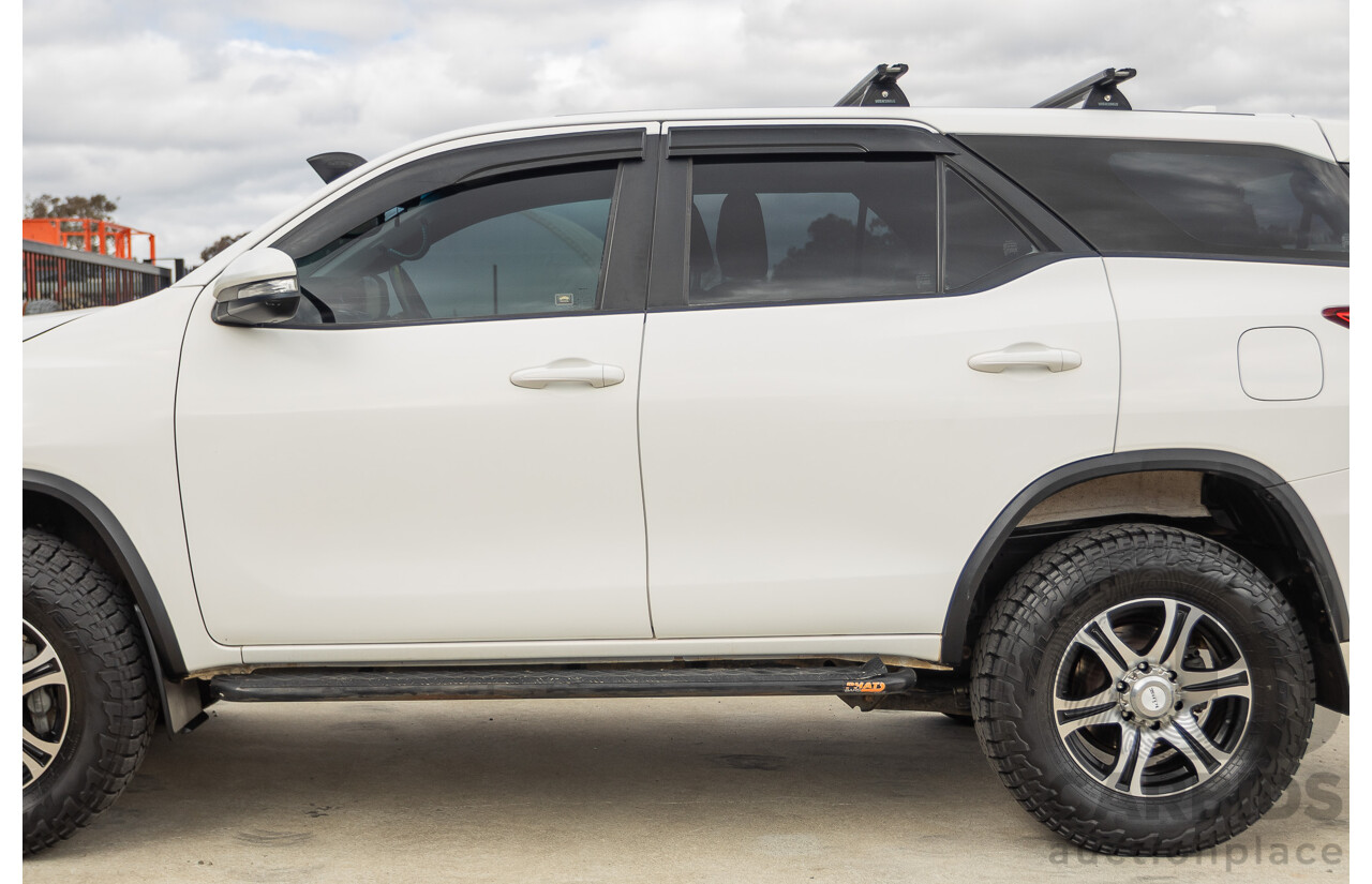 10/2015 Toyota Fortuner GX (4x4) GUN156R 4d Wagon White Turbo Diesel 2.8L