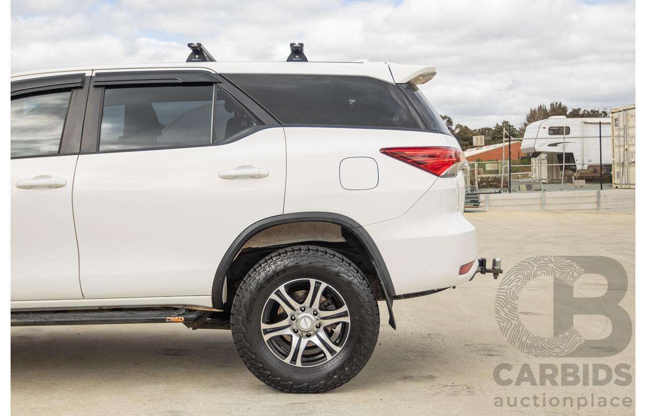 10/2015 Toyota Fortuner GX (4x4) GUN156R 4d Wagon White Turbo Diesel 2.8L