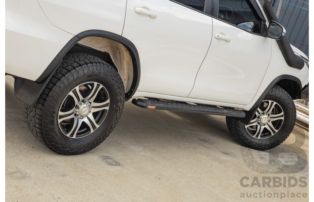 10/2015 Toyota Fortuner GX (4x4) GUN156R 4d Wagon White Turbo Diesel 2.8L